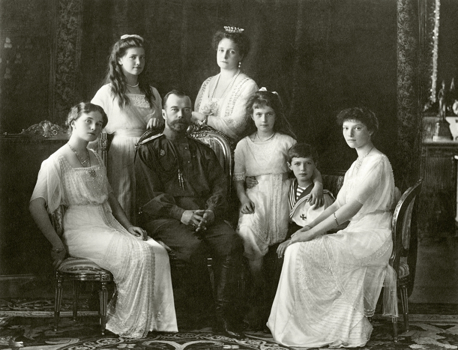 Фото Царской семьи 1913г фото царской семьи печать на холсте фото на холсте купить фото царя купить фото царицы фото царских детей